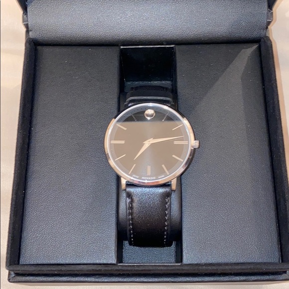 Movado Museum Classic - Black Leather band. - Picture 3 of 8
